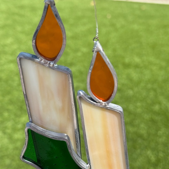 Beautiful Stain Glass Sun Catcher Candles with Holly - Picture 5 of 10